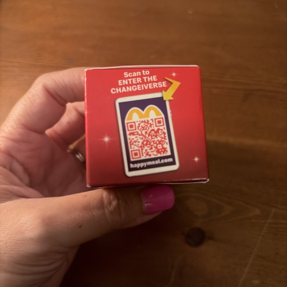 2026 McDonald's Changeables Happy Meal Toys! SIZZLESAURUS #14 - Picture 6 of 6